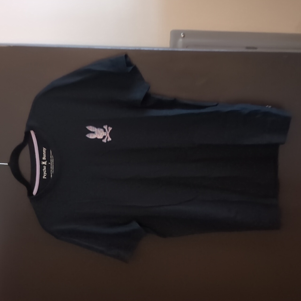 Psycho Bunny T-shirt never worn. New!
